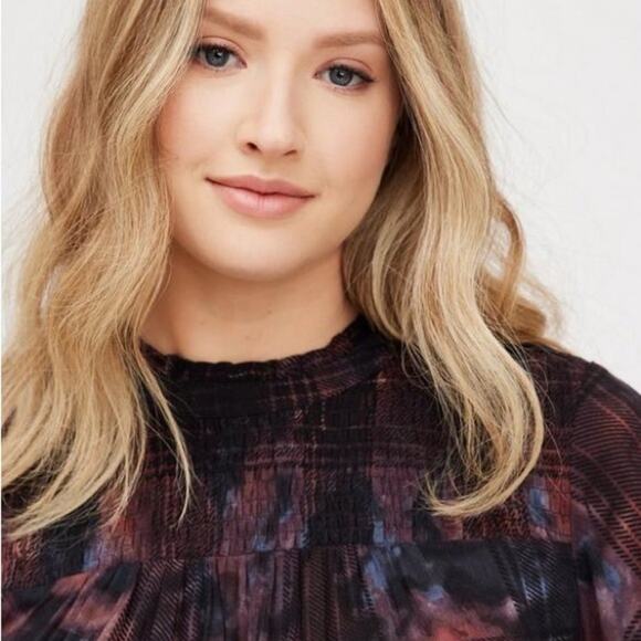 Torrid Tye Dye Crinkle Gauze Smocked Flutter Sleeve Top 00 Size M 10 - Picture 4 of 8